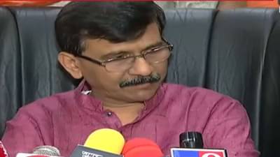 बॉलिवूड कलाकारांनी मुंबई सोडून जावं म्हणून बॉलिवूडला बदनाम करण्याचं षडयंत्र; संजय राऊत यांचा आरोप