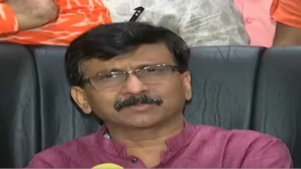 नवाब मलिक केवळ मुस्लिम समाजाचे म्हणून त्यांच्यावर गंभीर आरोप, संजय राऊतांच्या स्फोटक पत्रकार परिषदेचे सर्व मुद्दे