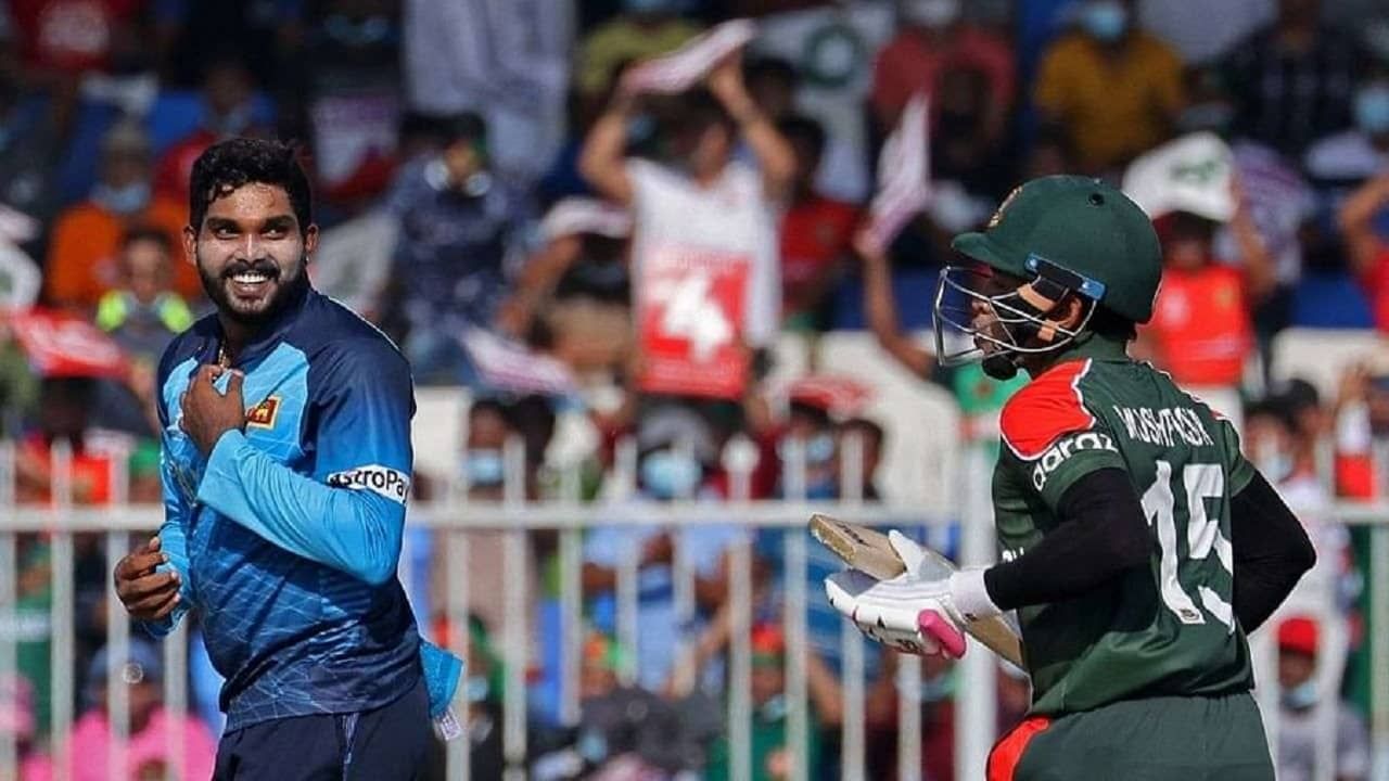 आयसीसी टी20 विश्वचषकाच्या बांग्लादेश विरुद्ध श्रीलंका सामन्यात दोन्ही संघ उत्तम खेळ करत आहेत. बांग्लादेशने प्रथम फलंदाजी करत 171 धावा केल्या. यावेळी सलामीवीर मोहम्मद नईमने अप्रतिम फलंदाजी करत अर्धशतक ठोकलं. यासोबतच त्याने माजी कर्णधार मोहम्मद अशरफुलच्या रेकॉर्डशी बरोबरी केली आहे. तर शाकिबच्या एका रेकॉर्डजवळ पोहोचला आहे. 