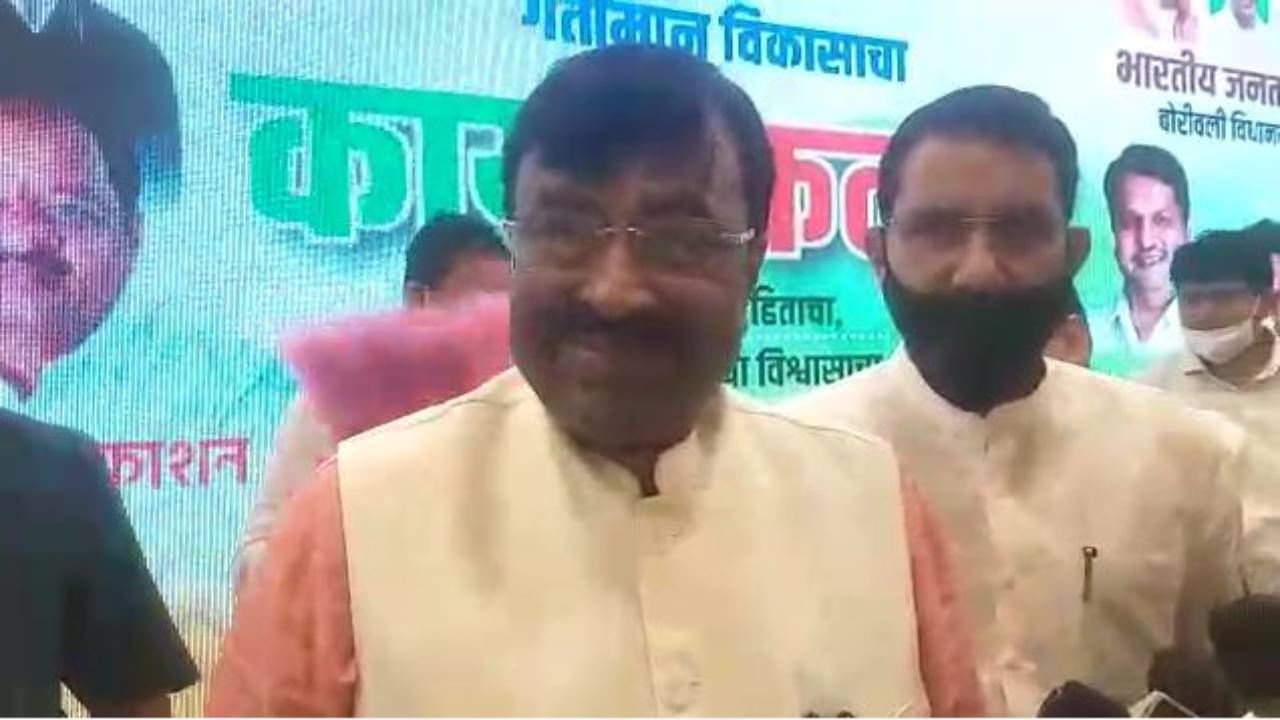 सात अजुबे इस दुनिया के आठवा माननीय मुख्यमंत्री हैं, सुधीर मुनगंटीवार यांचा घणाघात सात अजुबे इस दुनिया के आठवा माननीय मुख्यमंत्री हैं, सुधीर मुनगंटीवार यांचा घणाघात