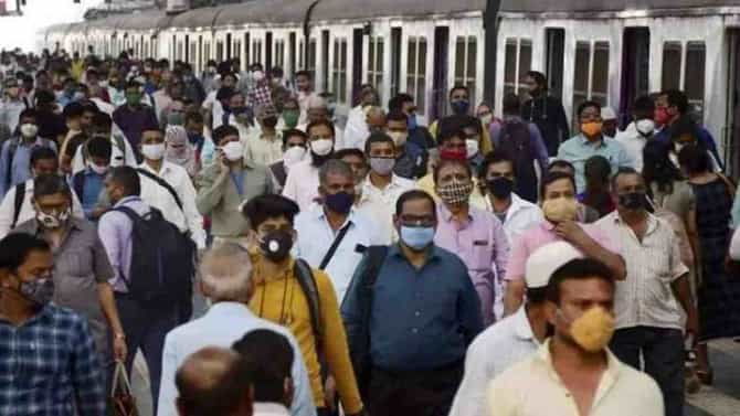 तुमच्या निष्काळजीपणामुळेच लसीकरण होऊनही कोरोना फैलावतोय; उच्च न्यायालयाने नागरिकांना फटकारले