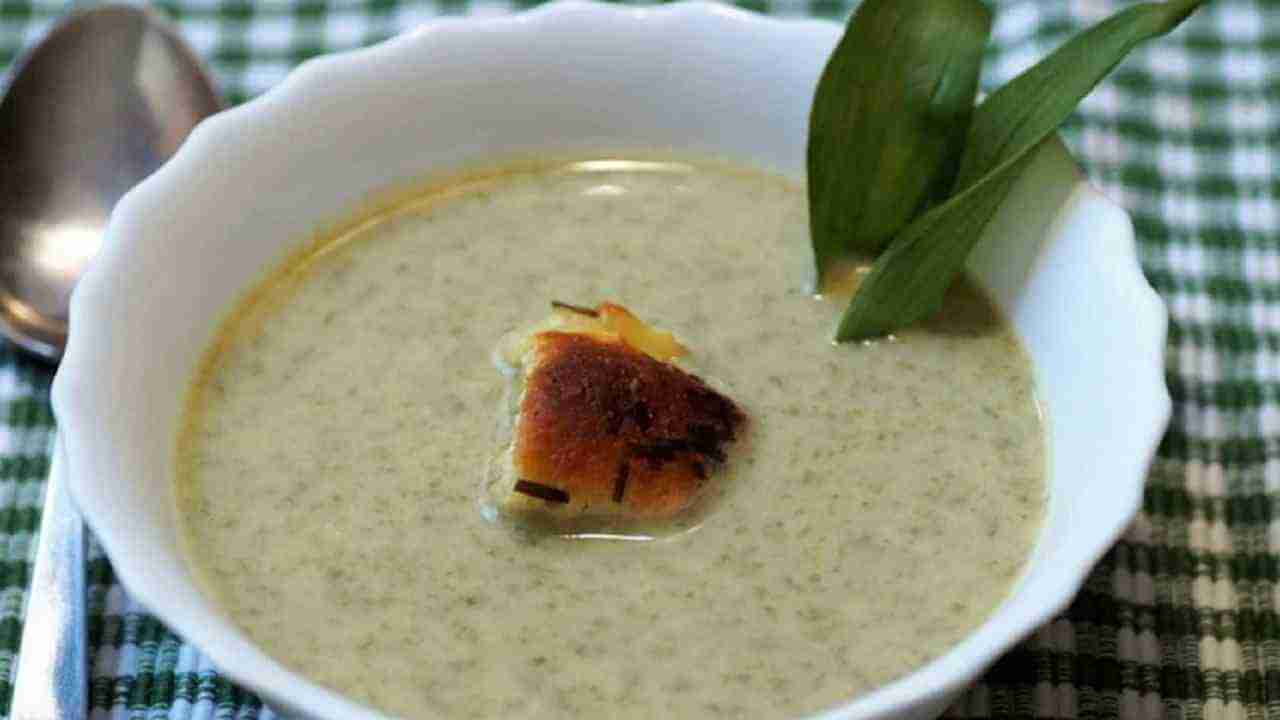 हिवाळ्यात बनवा हा आरोग्यदायी लसूण सूप, जाणून घ्या खास रेसिपी! 