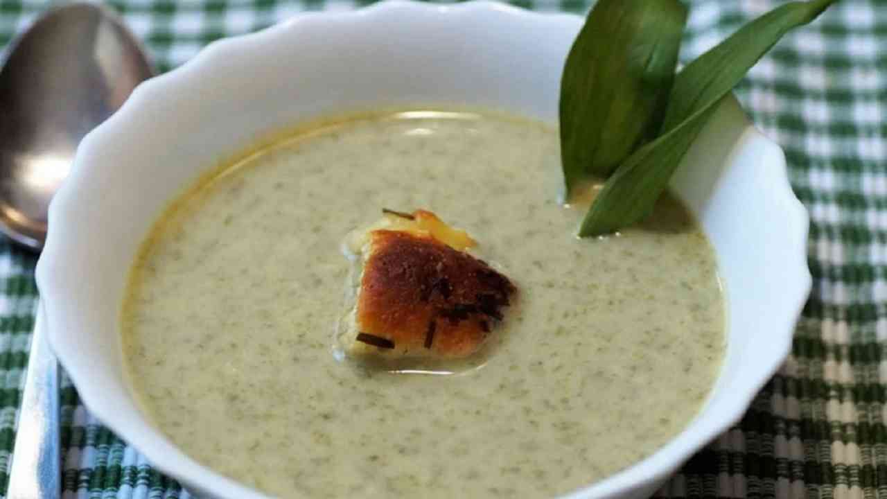 हिवाळ्यात बनवा 'हा' आरोग्यदायी लसूण सूप, जाणून घ्या खास रेसिपी! 
