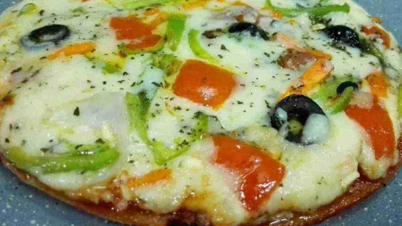 Pizza : घरचे-घरी बनवा हा हेल्दी सूजी पिझ्झा, जाणून घ्या त्याची खास रेसिपी! 