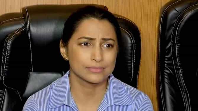 महाराष्ट्र सरकार समीर वानखेडेंच्या पाठीमागे लागलंय का? पत्नी क्रांती रेडकरचं बेधडक उत्तर