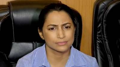 जाळून टाकू, मारून टाकू, लटकवून टाकू अशा धमक्या येत आहेत, आमच्या जीवाला धोका; क्रांती रेडकरचा दावा