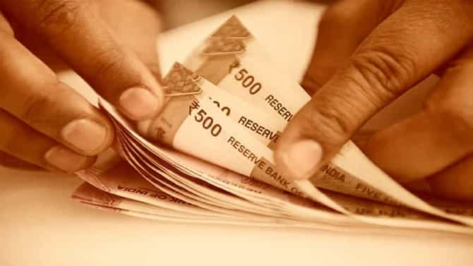 या बँकांमध्ये वर्षाच्या एफडीवर 6.50% पर्यंत व्याज, जाणून घ्या