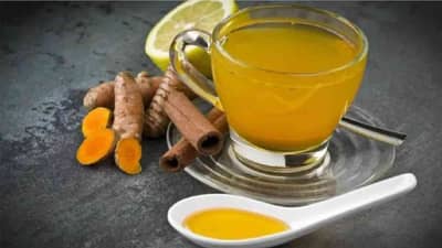 Herbal Teas : तणाव आणि चिंता दूर करण्यासाठी या हर्बल टी फायदेशीर!