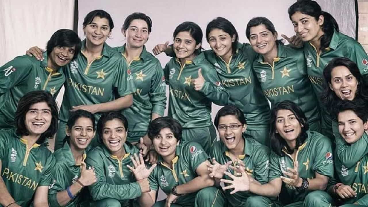 याच वर्षी पाकिस्तानचा महिला संघ वेस्ट इंडीजच्या दौऱ्यामध्ये तीन टी20 आणि 5 वनडे सामने खेळला होता. त्याचदरम्यान वेस्टइंडीज क्रिकेटच्या सीईओंनी वेस्ट इंडिजही पाकचा दौरा करणार असल्याचं स्पष्ट केलं होतं. 