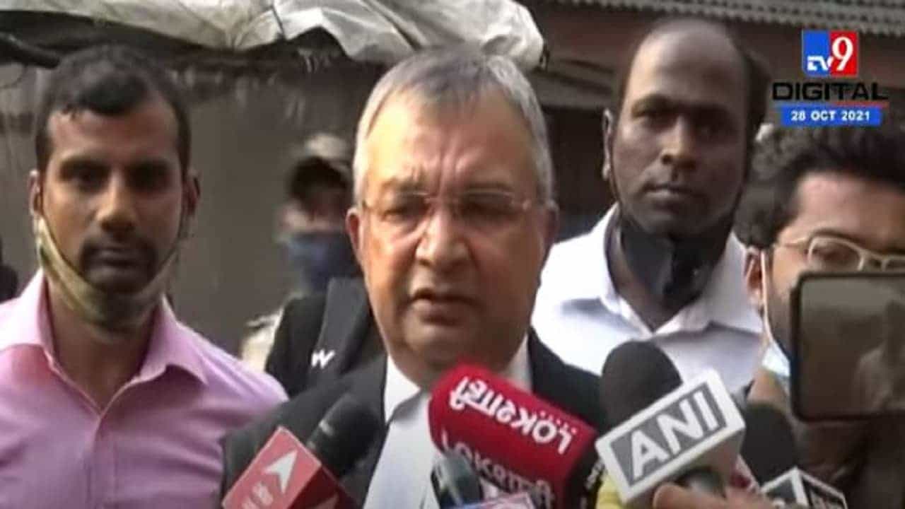Cruz Drugs प्रकरणात आरोपींचे वकिल म्हणतात, वेट करा Cruz Drugs प्रकरणात आरोपींचे वकिल म्हणतात, वेट करा