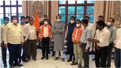 वसई विरारचे बहुजन विकास आघाडीचे 3 नगरसेवक तर तलासरीच्या राष्ट्रवादीच्या तालुकाअध्यक्षांच्या हाती शिवबंधन