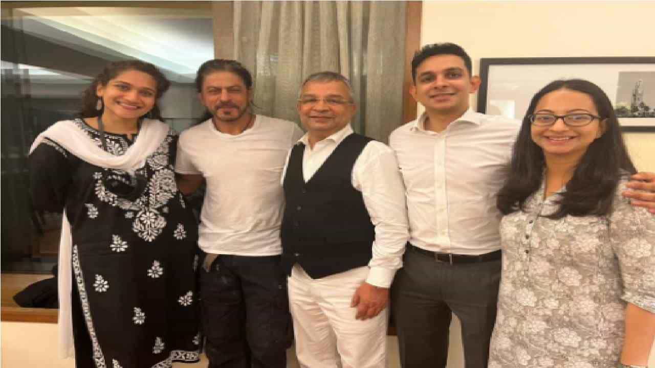 Aryan Khan Granted Bail | मुलाला जामीन मिळताच शाहरुख खानने घेतली वकिलांची भेट