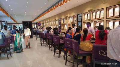 GOLD: शहरात 300 पेक्षा जास्त सुवर्णदालने, ऐन दिवाळीत सोनेही घटले, वाचा औरंगाबादचे भाव