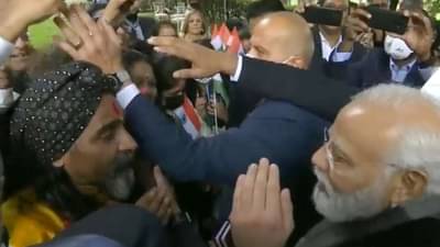 VIDEO: नाव काय तुमचं?, इथे काय करता?, पंतप्रधान नरेंद्र मोदींनी इटलीत भर गर्दीत साधला चक्क मराठी माणसाशी संवाद