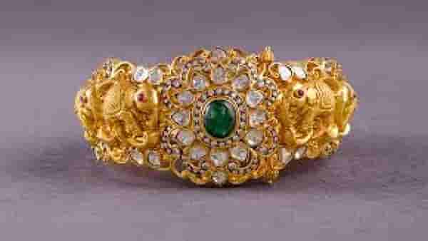 Gold Today: सणाला मिळतेय सोन्याची साथ, ऐन दिवाळीत भावात घट, वाचा औरंगाबादचे भाव अन् लेटेस्ट ट्रेंड