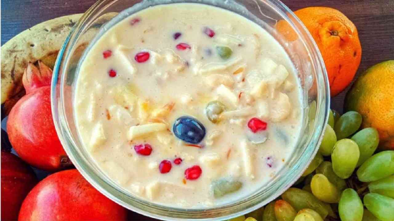 Fruit Kheer Recipe : हेल्दी राहण्यासाठी फ्रूट खीरचा आहारामध्ये समावेश करा, जाणून घ्या रेसिपी! Fruit Kheer Recipe : हेल्दी राहण्यासाठी फ्रूट खीरचा आहारामध्ये समावेश करा, जाणून घ्या रेसिपी!