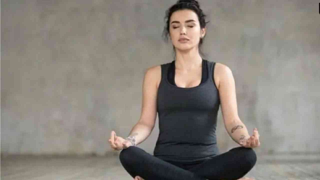 स्वस्थ रहने के लिए प्रतिदिन करें यह योग : Yoga Poses