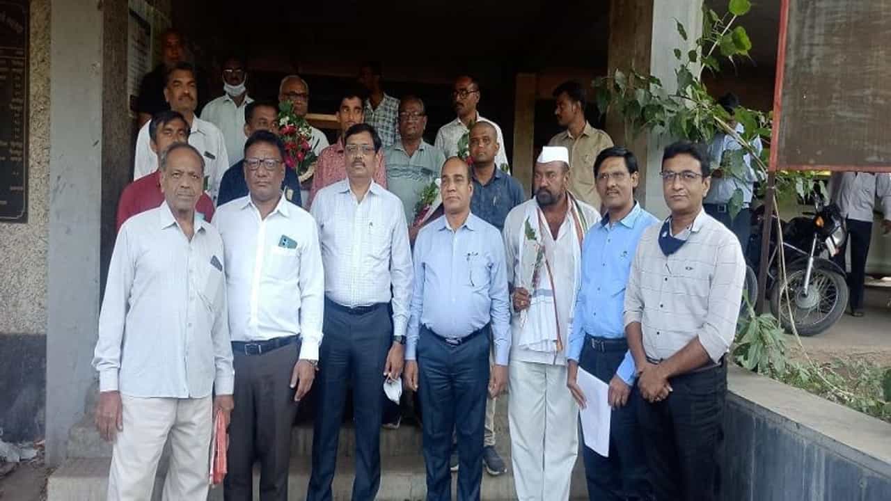 एकाच दिवशी तब्बल 24 लाखांचे वीजबिल भरून जळगावचे 13 शेतकरी कृषिपंप थकबाकीतून मुक्त