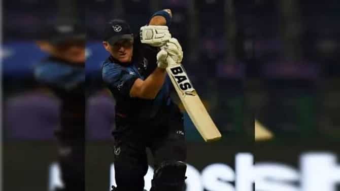 T20 World Cup: नामिबियाच्या खेळाडूचा डबल रोल, दिवसा क्रिकेट खेळतो, रात्री विमा कंपनीत नोकरी