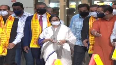 Mamata Banerjee in Maharashtra: उद्धव ठाकरे लवकर बरे होण्याची सिद्धिविनायकाकडे प्रार्थना; ममतादीदी म्हणाल्या; जय मराठा, जय बांग्ला