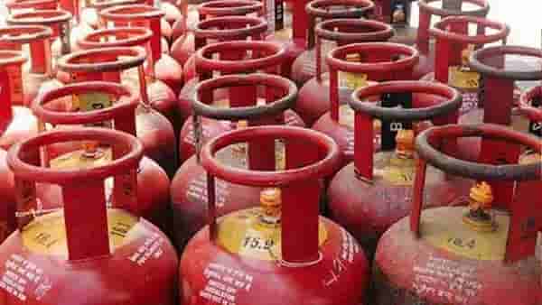 LPG Price: दिवाळीच्या पहिल्याच दिवशी मोदी सरकारकडून महागाईचा झटका; गॅस 265 रुपयांनी महागला