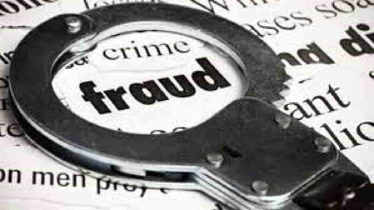 Crime: बचत गटवाल्या चौकडीने औरंगाबादेतल्या वकील महिलेलाही फसवलं, 18 लाखांचा गंडा घातल्याचं उघड