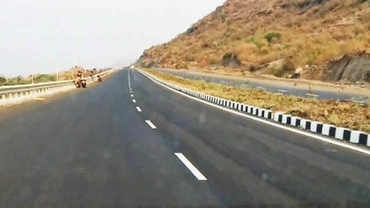 औरंगाबादमधील नवीन बीड बायपासचे काम नोव्हेंबरपर्यंत पूर्ण होणार, उद्घाटनाला केंद्रीय मंत्री नितीन गडकरी येण्याची शक्यता औरंगाबादमधील नवीन बीड बायपासचे काम नोव्हेंबरपर्यंत पूर्ण होणार, उद्घाटनाला केंद्रीय मंत्री नितीन गडकरी येण्याची शक्यता