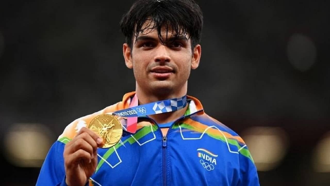 Neeraj Chopra : ऑलिम्पिकवीर नीरज चोप्राला मिळणार विषेश सेवा मेडल, 384 जणांना शौर्य पुरस्कार जाहीर