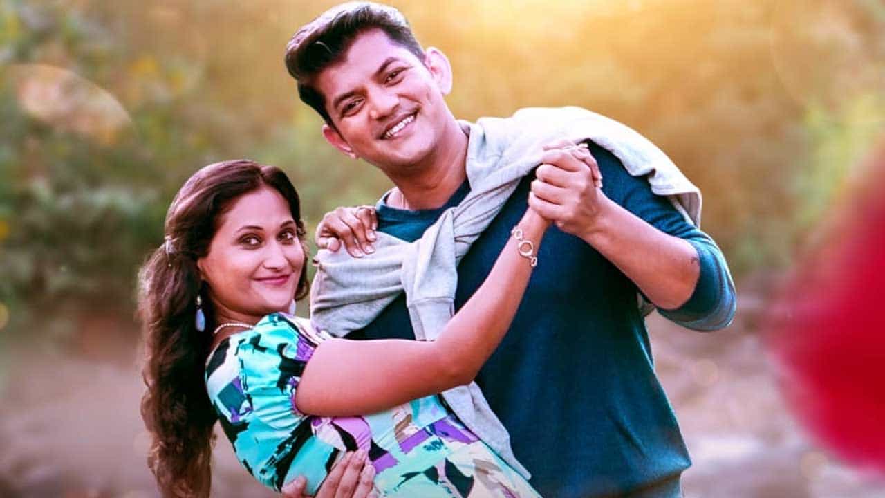 "बेहोष झाला बेभान वारा, करतो इशारा मोसम नवा, ओली नशा ही ओला किनार, ही आस वेडी माझ्या जिवा "... असे सुंदर शब्द असलेलं 'सप्तसूर म्युझिक'चं नवीन प्रेम गीत 'येशील तू' नुकतेच प्रदर्शित झाले आहे.