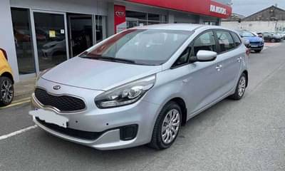 मारुती अर्टिंगाला टक्कर, Kia ची MPV सज्ज, जाणून घ्या लीक फीचर्स आणि लाँच अपडेट