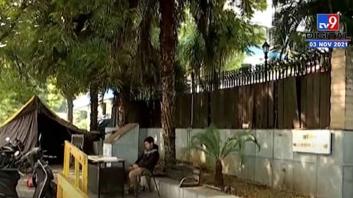 Nagpur | अनिल देशमुखांना ईडी कोठडी, नागपुरातील निवासस्थानी दिवाळीचा उत्साह नाही Nagpur | अनिल देशमुखांना ईडी कोठडी, नागपुरातील निवासस्थानी दिवाळीचा उत्साह नाही