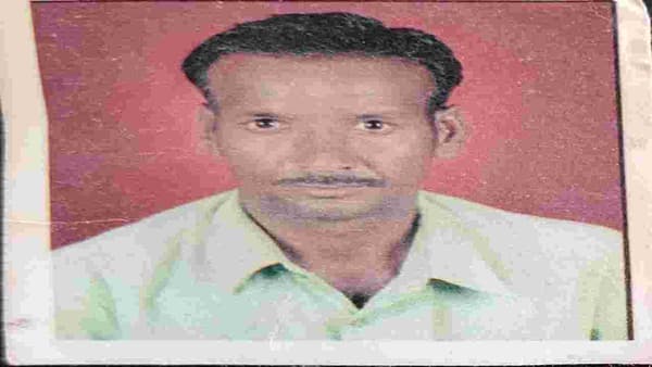 आधी निसर्गाने कंबरडं मोडलं, आता बँकेचा तगादा, मानसिक खच्चीकरणातून कर्जबाजारी शेतकऱ्याची आत्महत्या