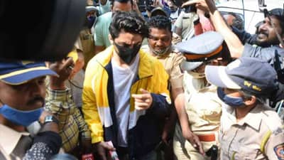 आर्यन खानकडे ड्रग्ज सापडलं नाही, कट कारस्थानही रचलं नाही: हायकोर्ट