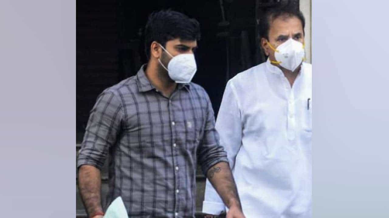 अनिल देशमुखांच्या मुलाला अटकेची भीती; कोर्टात अटकपूर्व जामिनासाठी अर्ज करणार