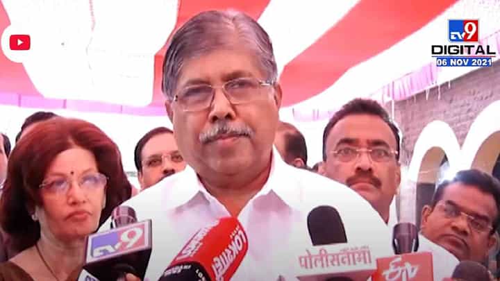 नवाब मलिक यांनी बहुतेक राजीनामा दिला, सत्तेत असताना ट्विटद्वारे मागणी कशाला? चंद्रकांत पाटील यांची टीका नवाब मलिक यांनी बहुतेक राजीनामा दिला, सत्तेत असताना ट्विटद्वारे मागणी कशाला? चंद्रकांत पाटील यांची टीका