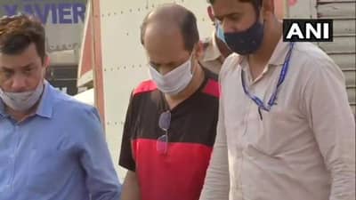 खंडणी वसुलीप्रकरणी सचिन वाझेला दिलासा नाहीच; 13 नोव्हेंबरपर्यंत पोलीस कोठडीत रवानगी