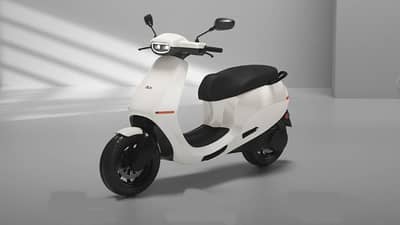 Special Report | 100 रुपयांच्या पेट्रोलवर नव्हे, 5 रुपये प्रति युनिट विजेवर धावतात या 5 स्कूटर, जाणून घ्या किंमती आणि ड्रायव्हिंग रेंज