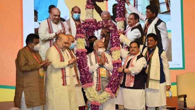 पंतप्रधानांच्या प्रयत्नामुळे भारत मजबूत स्थितीमध्ये; जागतिक आरोग्य संघटनेनेही घेतली दखल, नड्डांनी केले मोदींचे कौतुक
