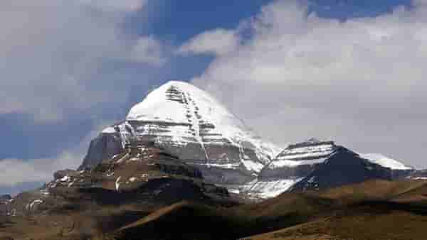 कैलास पर्वताबद्दलच्या 5 रहस्यमयी गोष्टी तुम्हाला माहित आहेत का ?