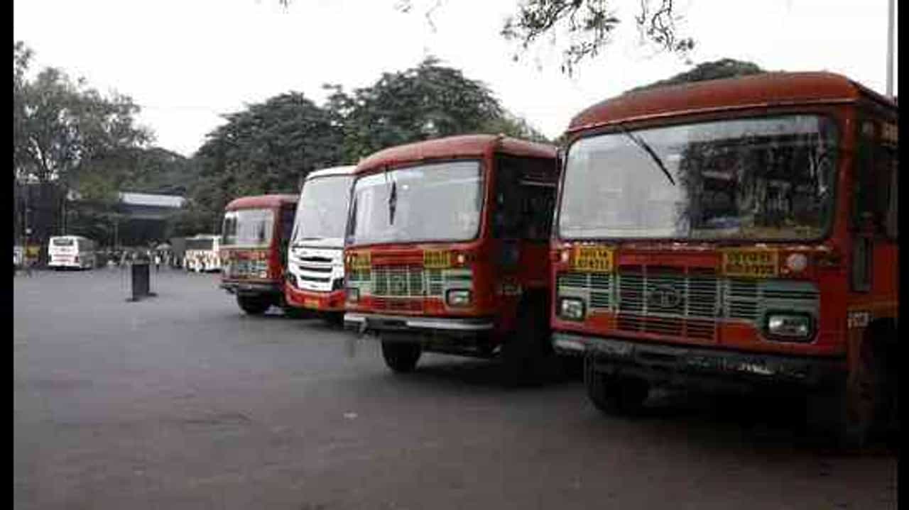ST Strike: नाशिक जिल्ह्यात 2100 बस फेऱ्या रद्द; खासगी प्रवासभाडे झाले चौपट, चाकरमानी कोंडीत