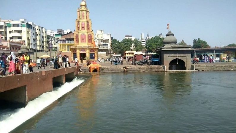 रामकुंडावर छटपूजेला परवानगी नाही; कोरोना प्रसार टाळण्यासाठी नाशिक पोलिसांचा निर्णय रामकुंडावर छटपूजेला परवानगी नाही; कोरोना प्रसार टाळण्यासाठी नाशिक पोलिसांचा निर्णय