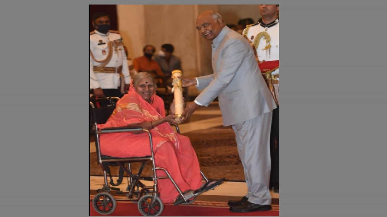 Sindhutai Sapkal Death | हजारोंची माय, शेकडो पुरस्कार, पण मातीशी घट्ट नातं! असा होता सिंधूताईंचा खडतर जीवनप्रवास
