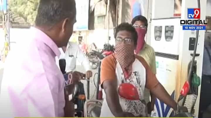 Aurangabad | कोरोना लस घेतली नसेल तर पेट्रोल मिळणार नाही, जिल्हाधिकाऱ्यांचा निर्णय Aurangabad | कोरोना लस घेतली नसेल तर पेट्रोल मिळणार नाही, जिल्हाधिकाऱ्यांचा निर्णय