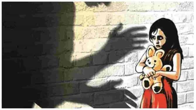 नागपूर रेल्वेच्या दोन अधिकाऱ्यांविरुद्ध छेडखानीचा गुन्हा, महिला कर्मचाऱ्यानी केली होती तक्रार