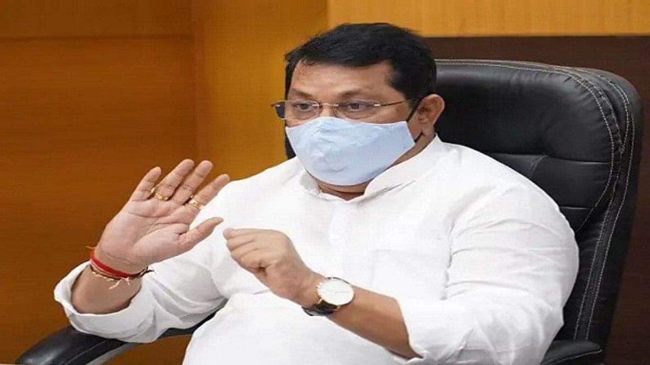 एसटी कर्मचाऱ्यांनी आंदोलन मागे घ्यावं, सन्मानपूर्वक तोडगा काढण्याचा प्रयत्न सुरु, विजय वडेट्टीवारांचं आश्वासन एसटी कर्मचाऱ्यांनी आंदोलन मागे घ्यावं, सन्मानपूर्वक तोडगा काढण्याचा प्रयत्न सुरु, विजय वडेट्टीवारांचं आश्वासन