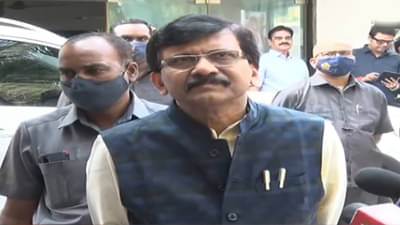 खरंच हिंदू खतरे में है तर मोहन भागवतांनी दिल्लीत मोर्चा काढावा, मोदी-शहांना जाब विचारावा; संजय राऊत यांचं आव्हान