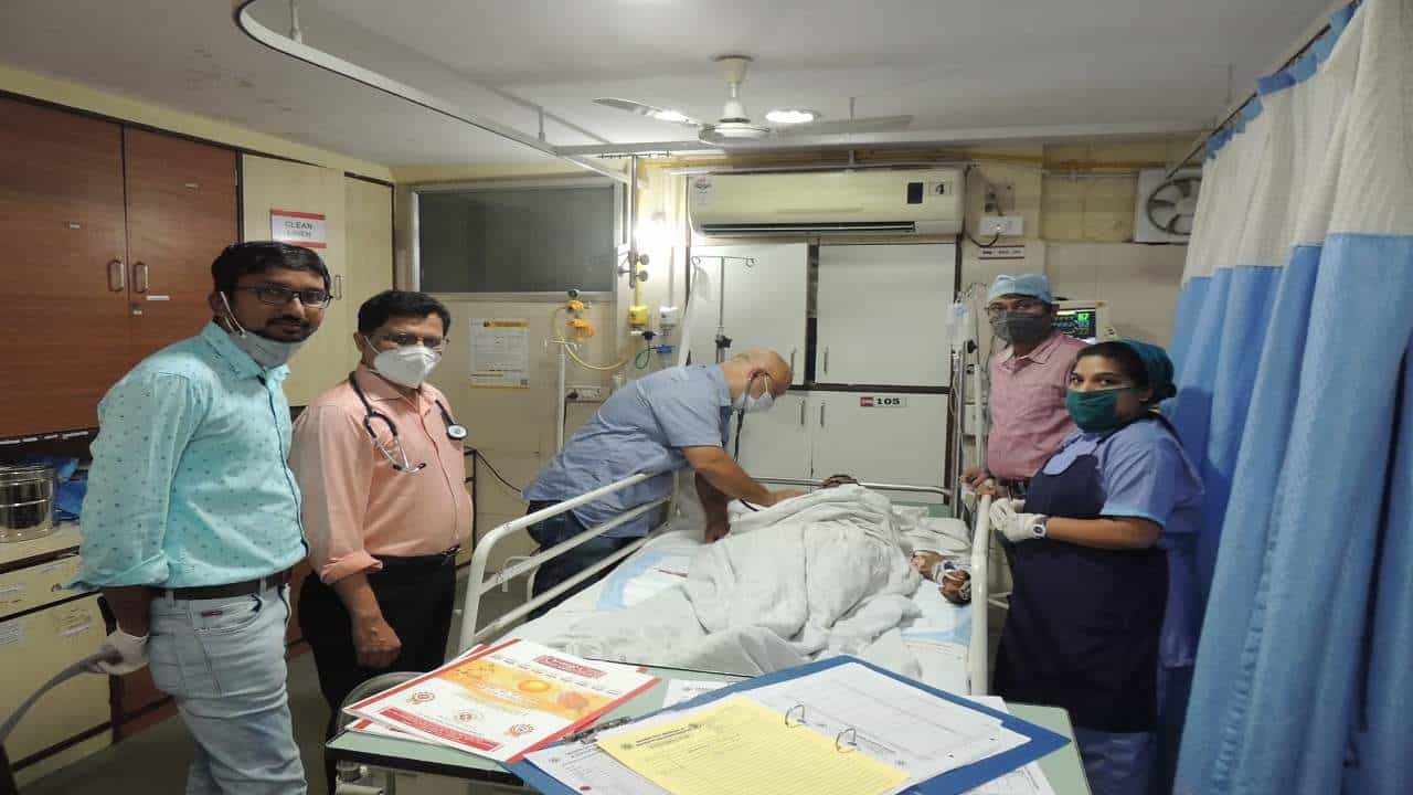 गडचिरोलीतील जखमी जवानांवर नागपुरात उपचार, चार जखमींना हेलिकॅप्टरने पाठविले