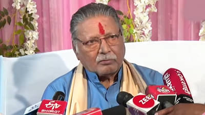 VIDEO: कंगना रणावत खरी बोलली, स्वातंत्र्य भिकेत मिळालंय; विक्रम गोखलेंकडून कंगनाचं समर्थन