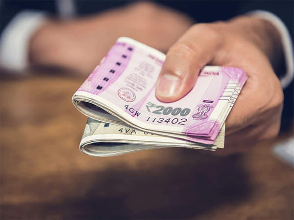 गुंतवणुकीपूर्वी या गोष्टी लक्षात ठेवा; अन्यथा होऊ शकतो मोठा तोटा