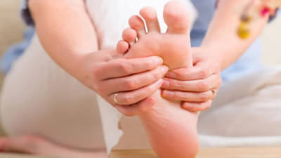 Numbness Home Remedies : हात पाय सतत सुन्न पडतायत? मग, ‘या’ घरगुती उपायांनी मिळवा आराम